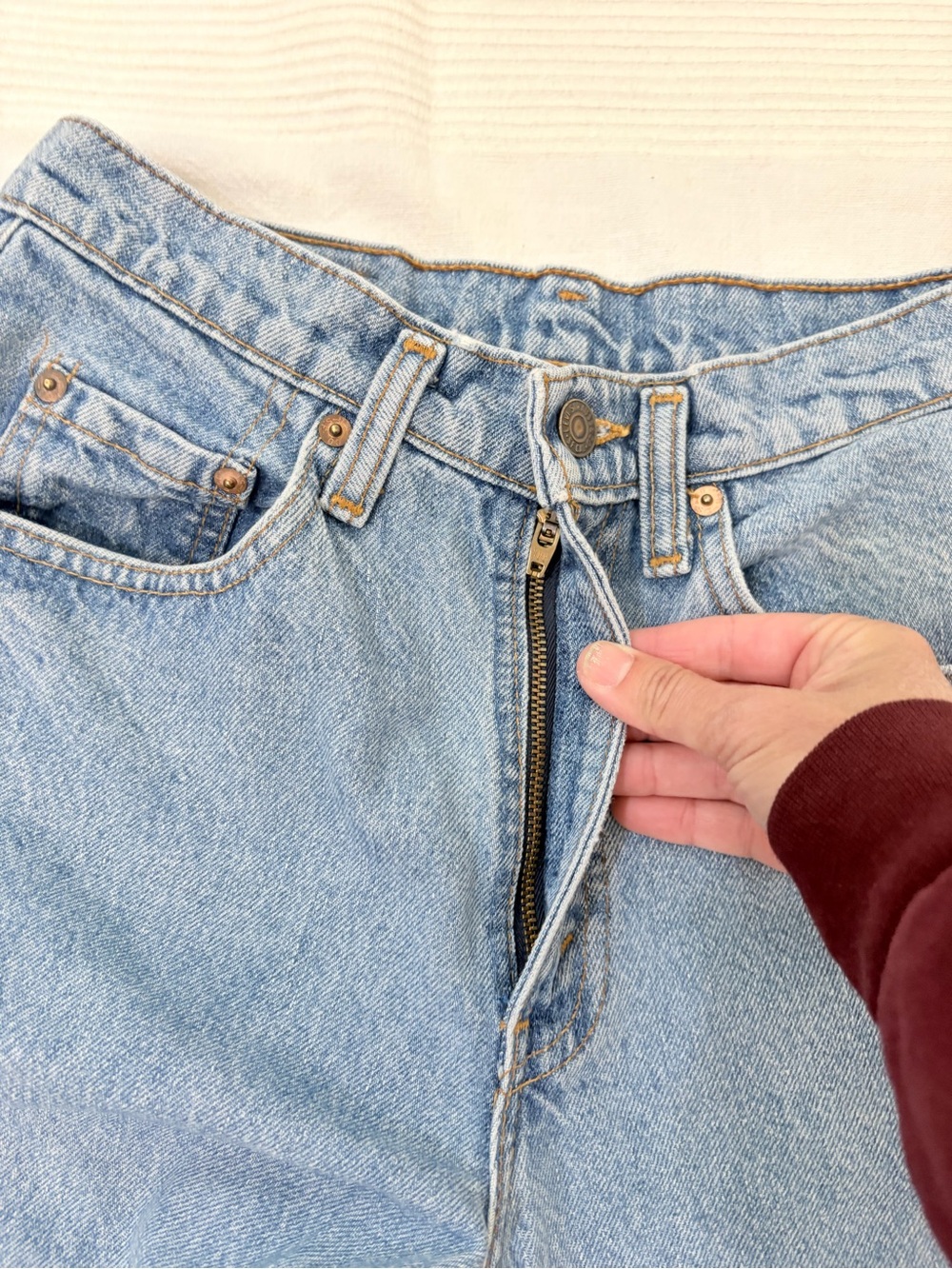Levis Jeans 532 Vintage Genuine Leather Tab Made in Canada - Picture 7 of 12